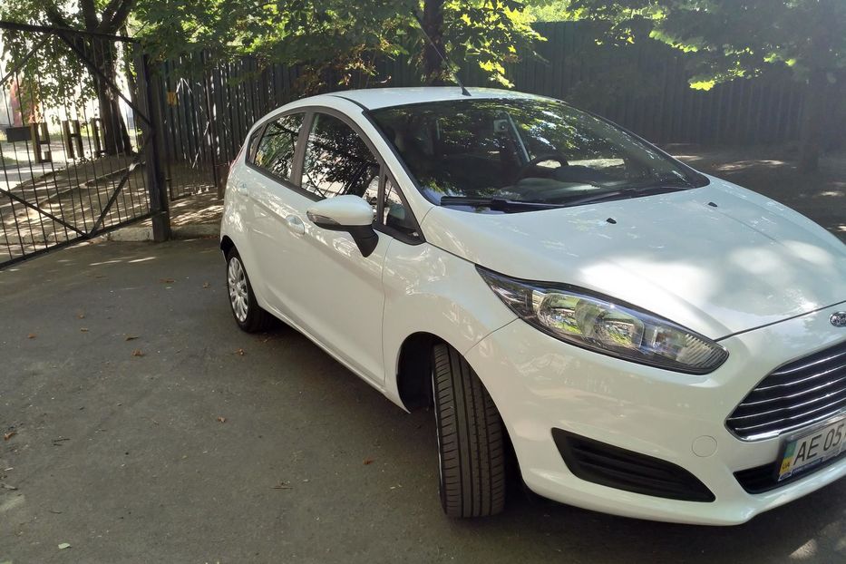 Продам Ford Fiesta 1.0 EcoBoost 2013 года в Днепре