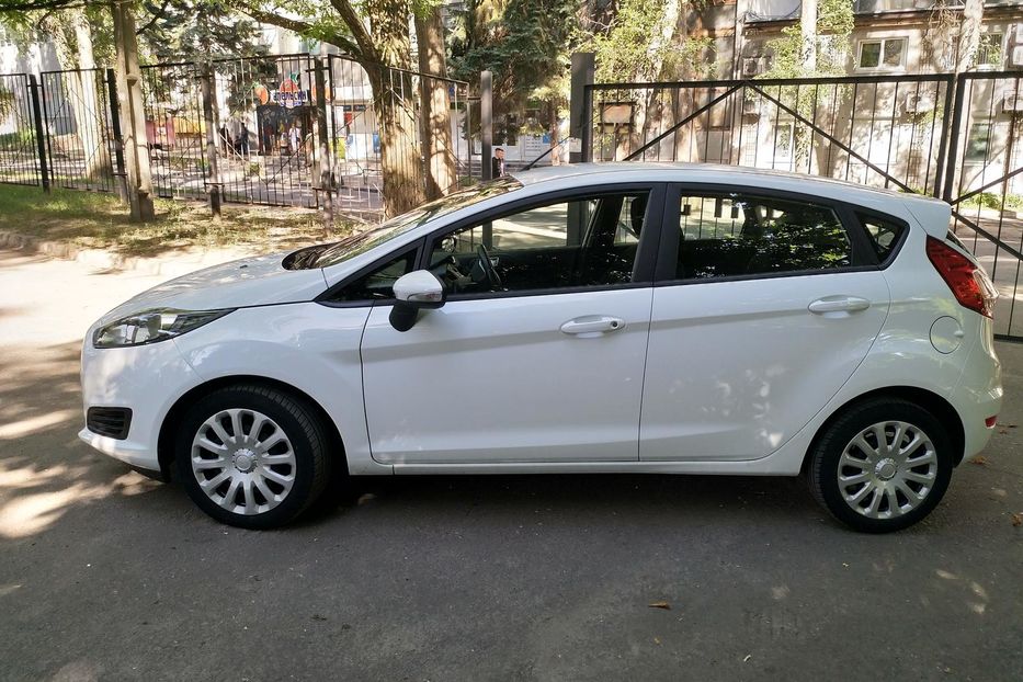 Продам Ford Fiesta 1.0 EcoBoost 2013 года в Днепре