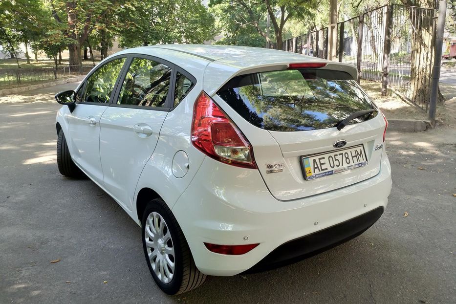 Продам Ford Fiesta 1.0 EcoBoost 2013 года в Днепре