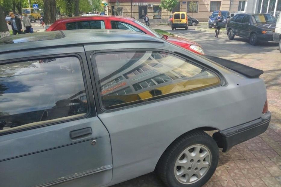 Продам Ford Sierra 1984 года в г. Млинов, Ровенская область