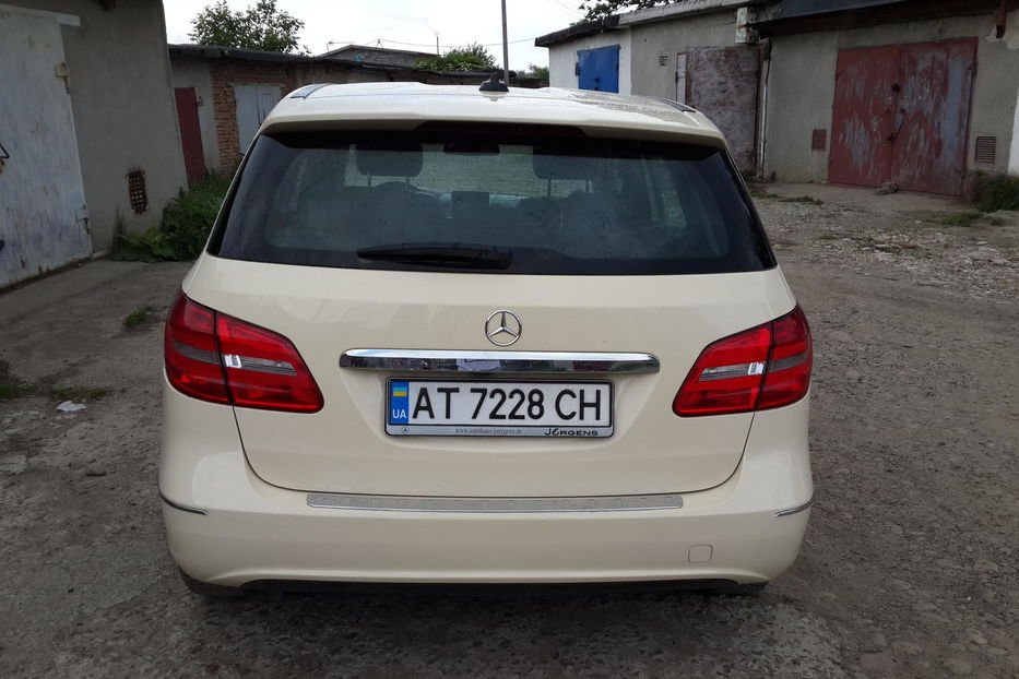 Продам Mercedes-Benz B 180 Mercedes-Benz B 180 1.8CDTI 20 2013 года в г. Калуш, Ивано-Франковская область