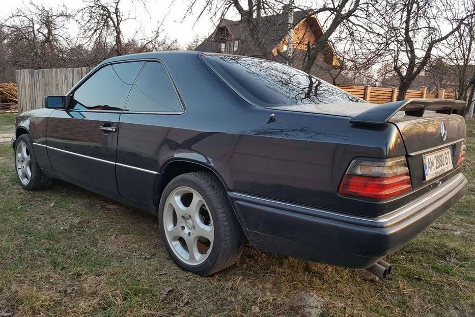 Продам Mercedes-Benz E-Class купе 1995 года в г. Коростень, Житомирская область