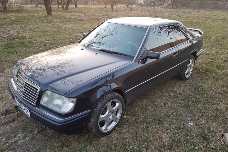 Продам Mercedes-Benz E-Class купе 1995 года в г. Коростень, Житомирская область