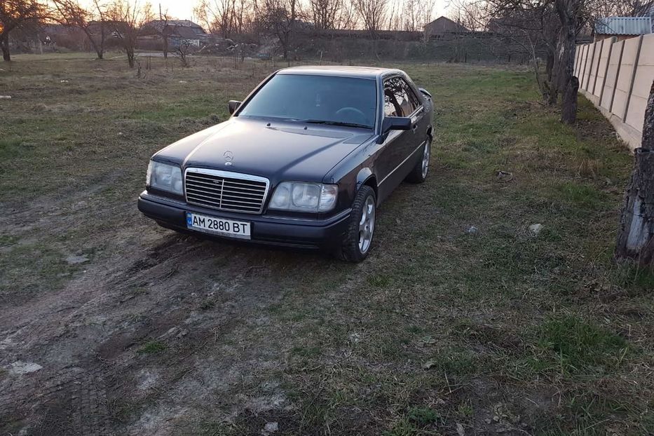 Продам Mercedes-Benz E-Class купе 1995 года в г. Коростень, Житомирская область