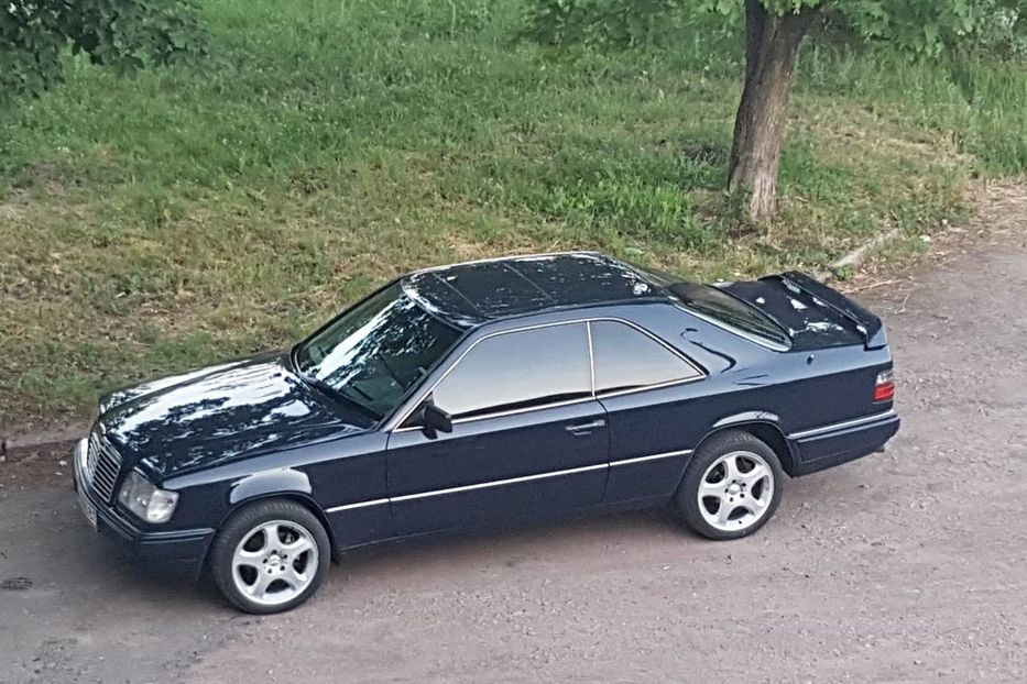 Продам Mercedes-Benz E-Class купе 1995 года в г. Коростень, Житомирская область