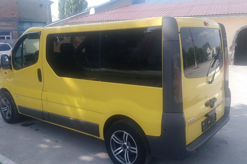 Продам Opel Vivaro пасс. 2004 года в г. Дунаевцы, Хмельницкая область