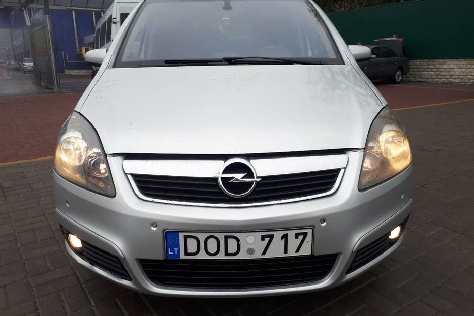 Продам Opel Zafira 7 2006 года в Киеве