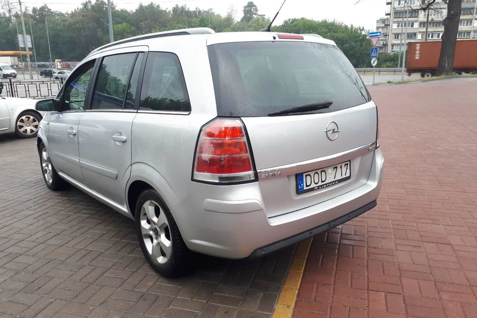 Продам Opel Zafira 7 2006 года в Киеве