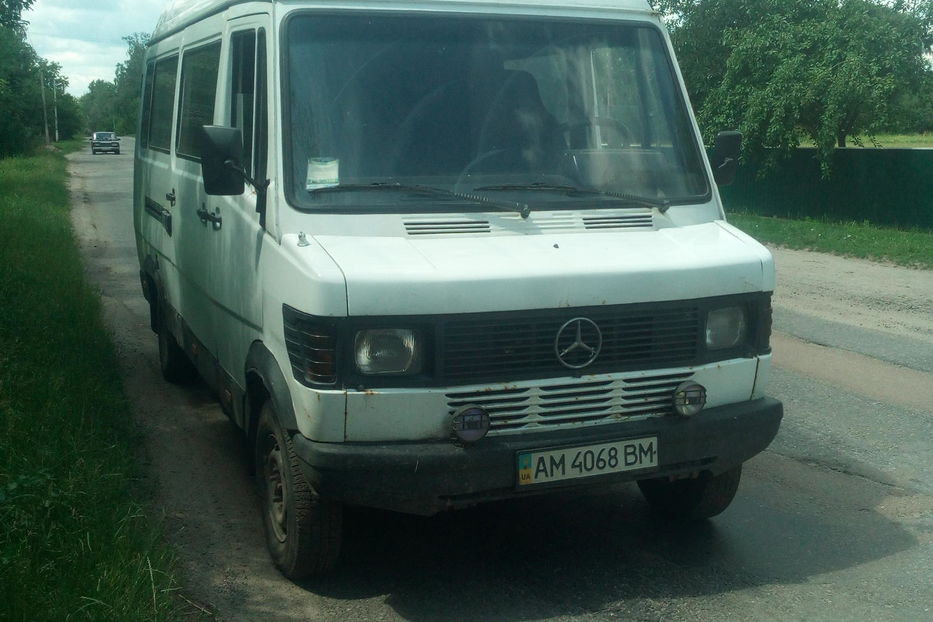 Продам Mercedes-Benz 208 пасс. 1992 года в г. Бердичев, Житомирская область