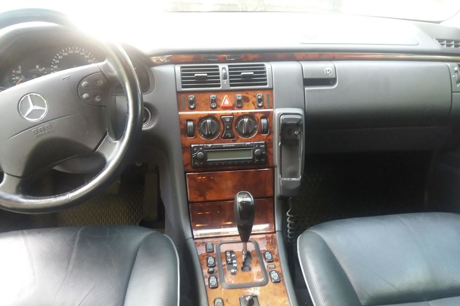 Продам Mercedes-Benz E-Class CDI 2003 года в Киеве