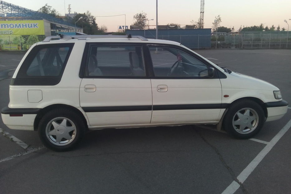 Продам Mitsubishi Space Wagon 1993 года в Днепре