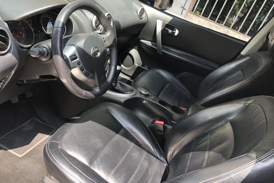 Продам Nissan Qashqai+2 2011 года в Киеве