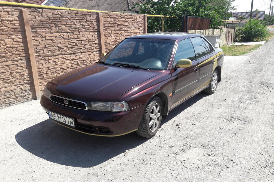 Продам Subaru Legacy 1996 года в Днепре