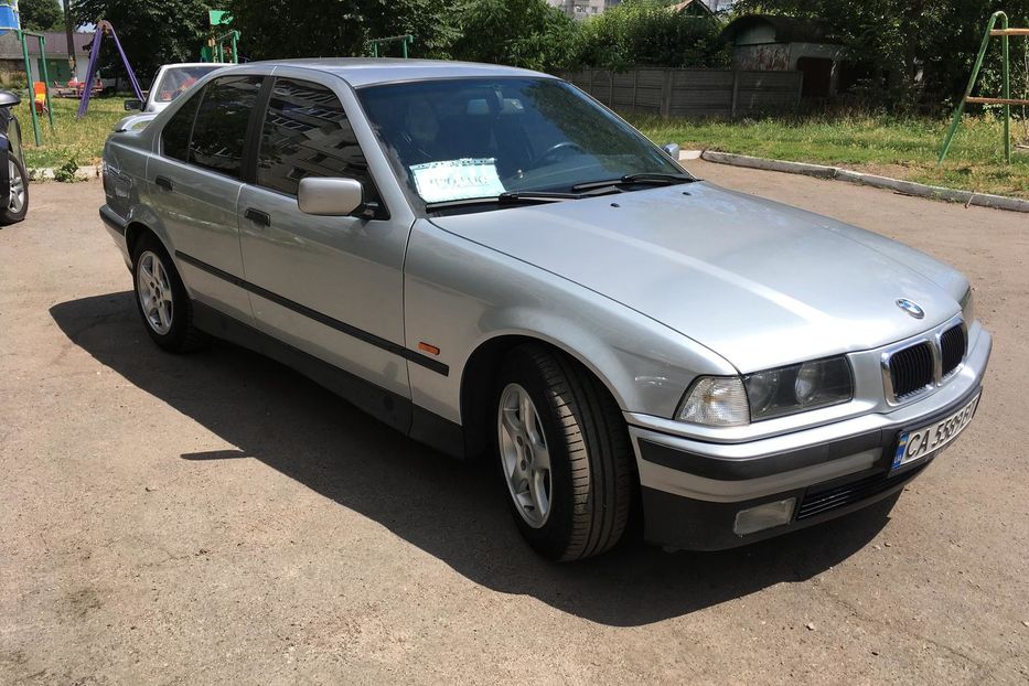 Продам BMW 323 323i 1997 года в г. Смела, Черкасская область
