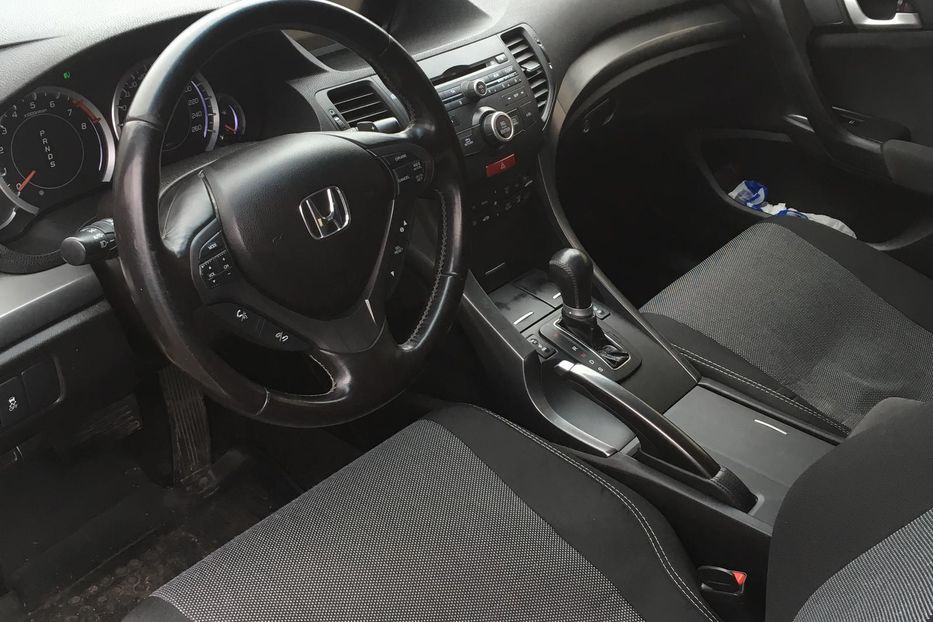 Продам Honda Accord Restyling 2012 года в Кропивницком