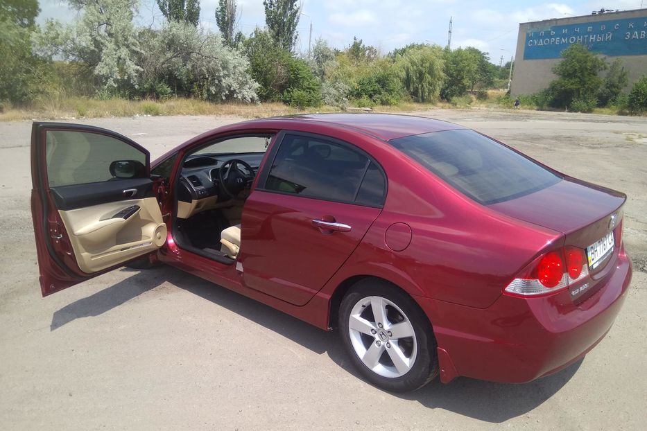 Продам Honda Civic 1.8 AT maxi 2008 года в Одессе