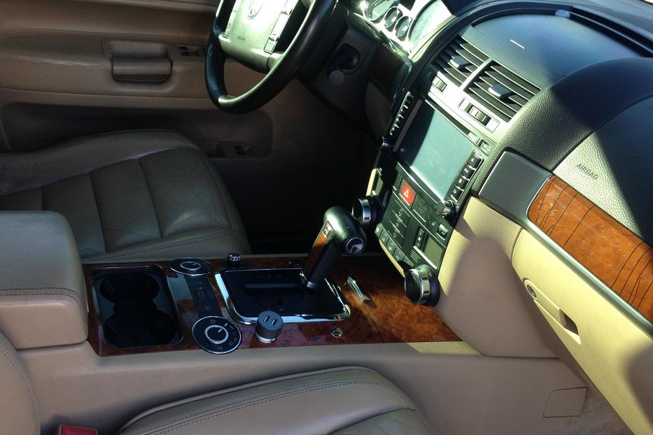 Продам Volkswagen Touareg 2004 года в Киеве