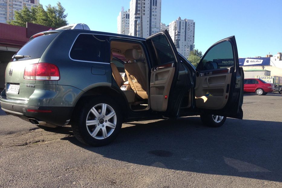 Продам Volkswagen Touareg 2004 года в Киеве