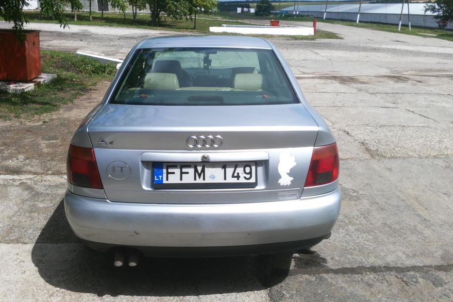 Продам Audi A4 Седан 1996 года в г. Змиев, Харьковская область