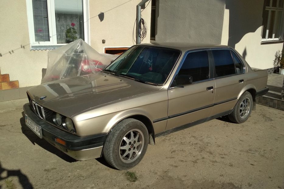 Продам BMW 318 1985 года в г. Гусятин, Тернопольская область