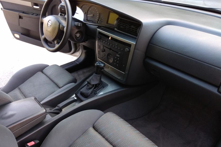 Продам Opel Omega 2.5DTI 2003 года в Харькове