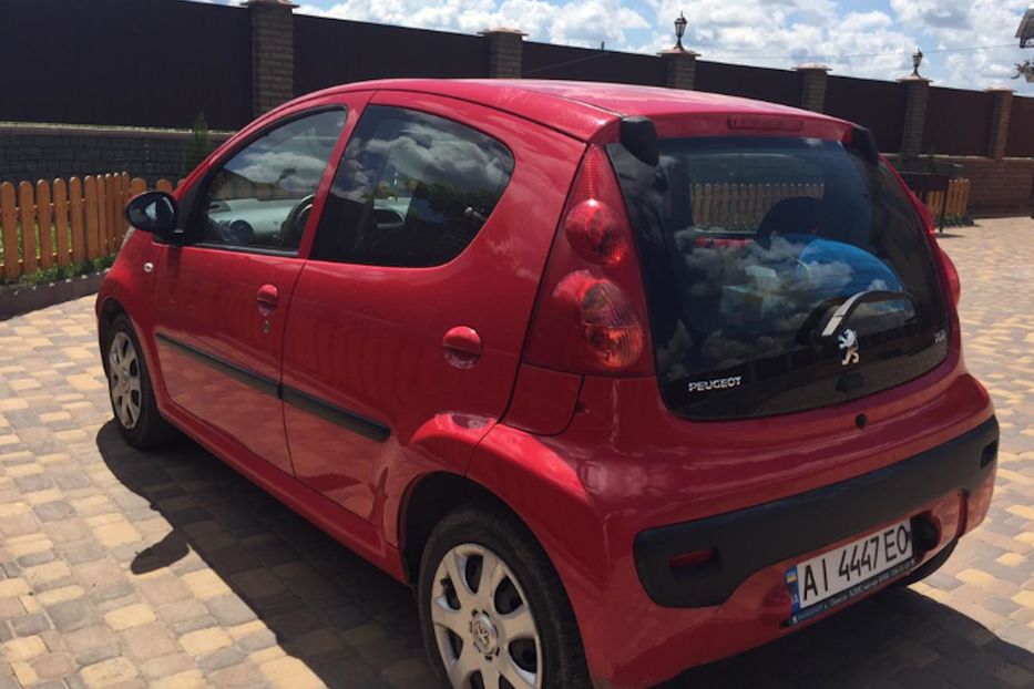 Продам Peugeot 107 2012 года в Киеве