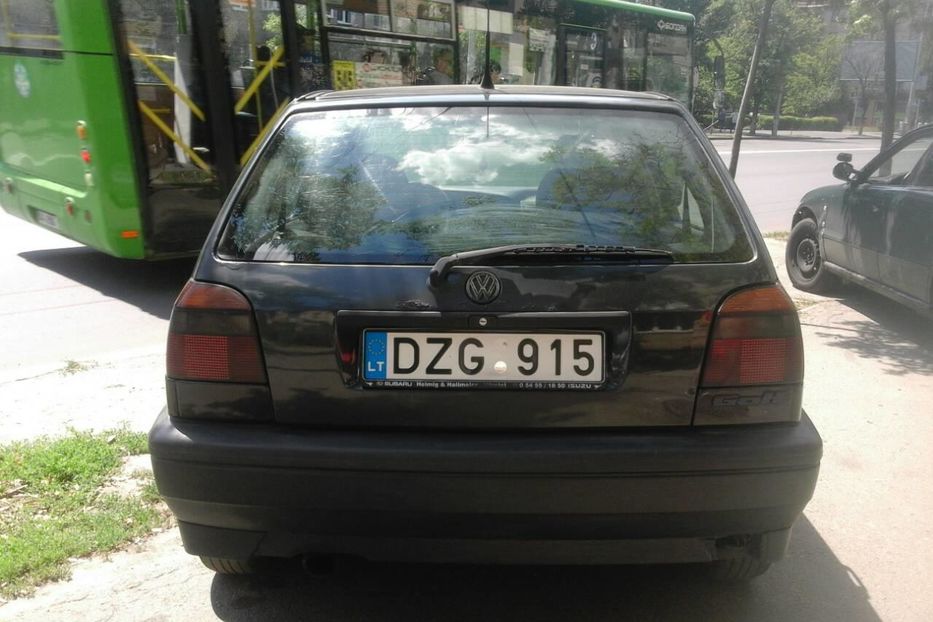 Продам Volkswagen Golf III 1999 года в Киеве