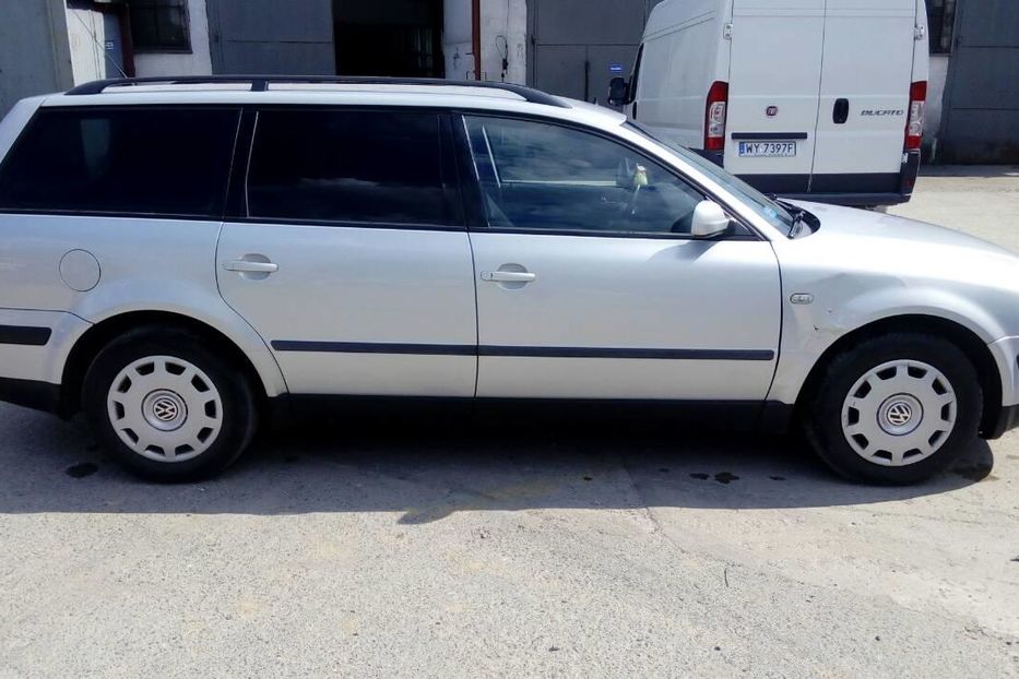 Продам Volkswagen Passat B5 2000 года в Ровно