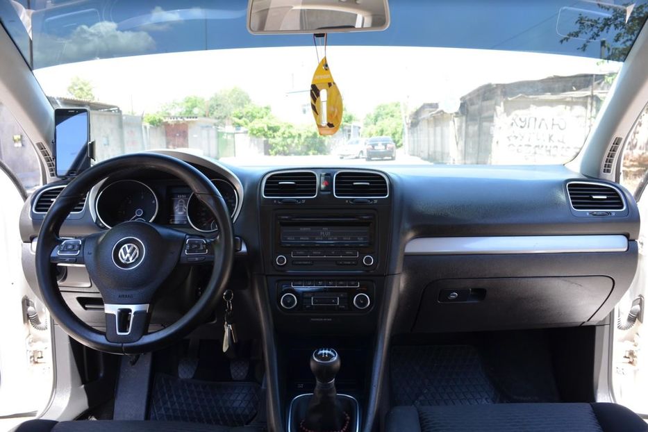 Продам Volkswagen Golf  VI 5К1 2011 года в Одессе