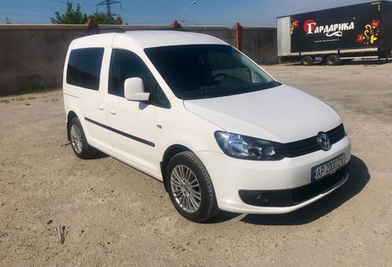 Продам Volkswagen Caddy пасс. 2013 года в Харькове