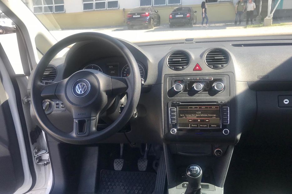 Продам Volkswagen Caddy пасс. 2013 года в Харькове