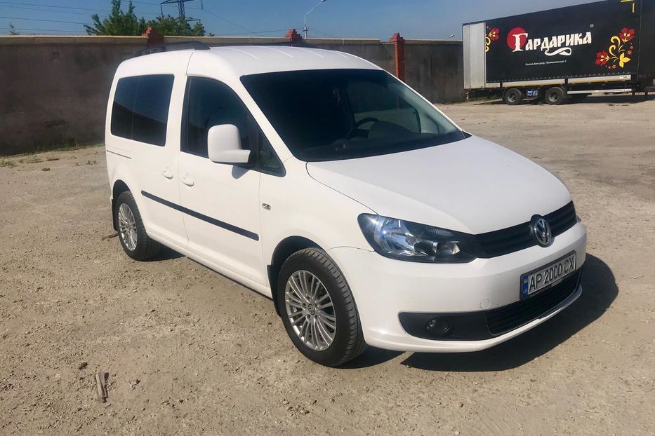 Продам Volkswagen Caddy пасс. 2013 года в Харькове