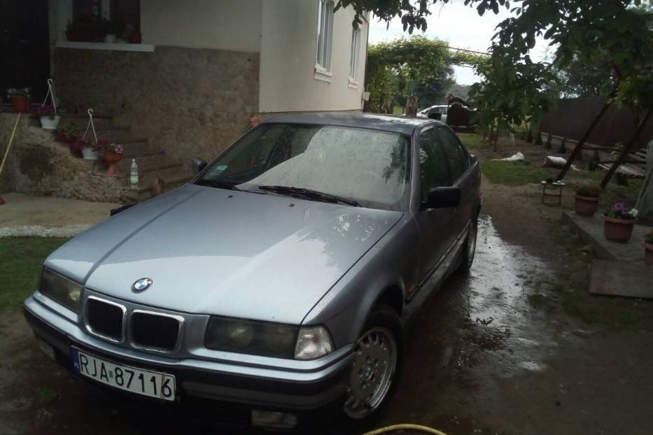 Продам BMW 318 1996 года в г. Самбор, Львовская область