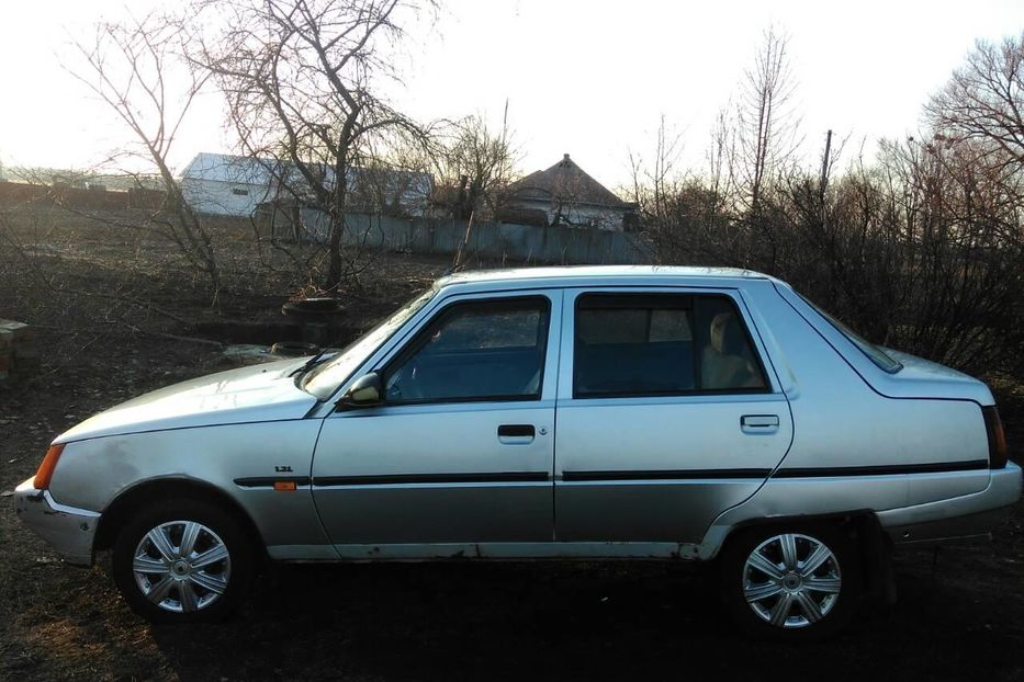 Продам ЗАЗ 1103 Славута 2003 года в г. Новые Санжары, Полтавская область