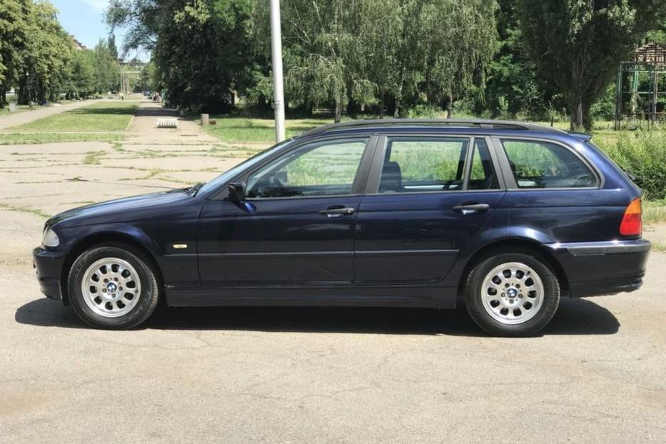 Продам BMW 320 2001 года в г. Кривой Рог, Днепропетровская область