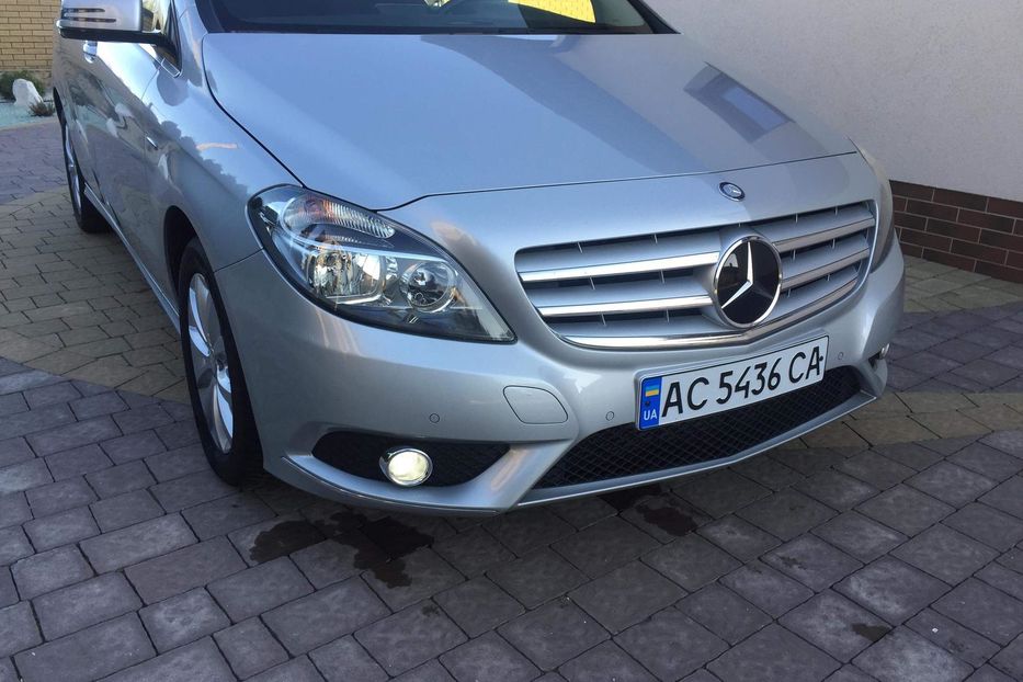 Продам Mercedes-Benz B 200 2012 года в Луцке