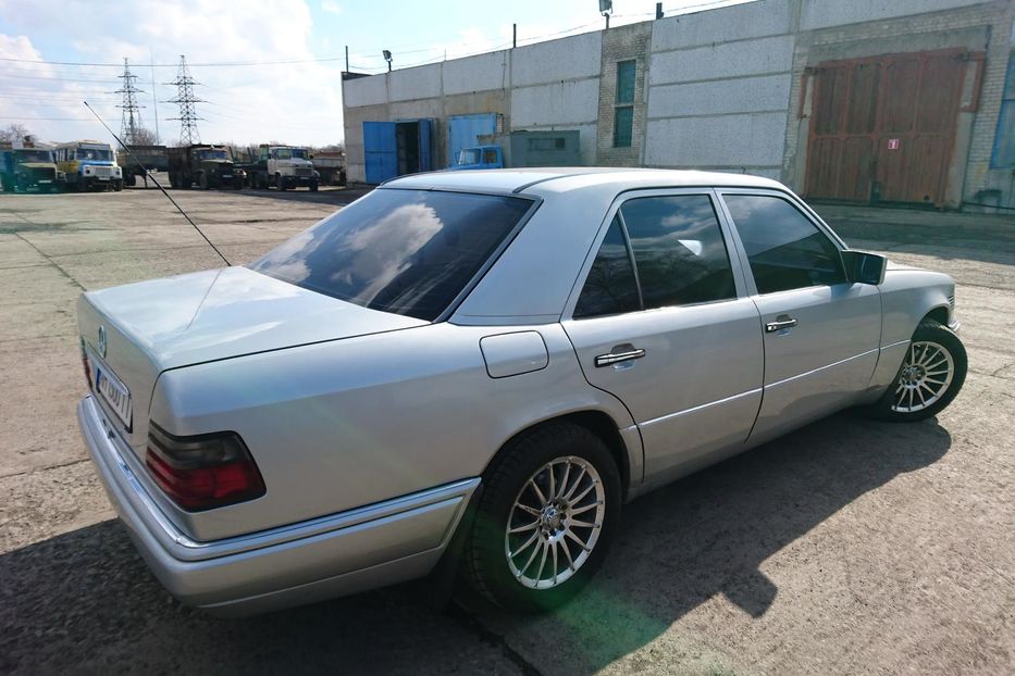 Продам Mercedes-Benz E-Class 3'0TD 1994 года в г. Светлодарск, Донецкая область