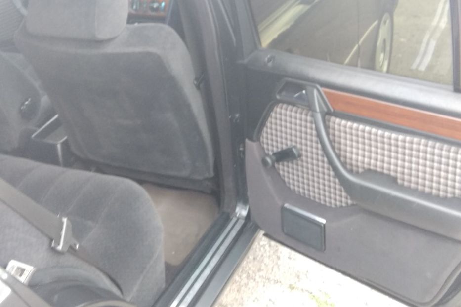 Продам Mercedes-Benz E-Class E 230 1992 года в Хмельницком