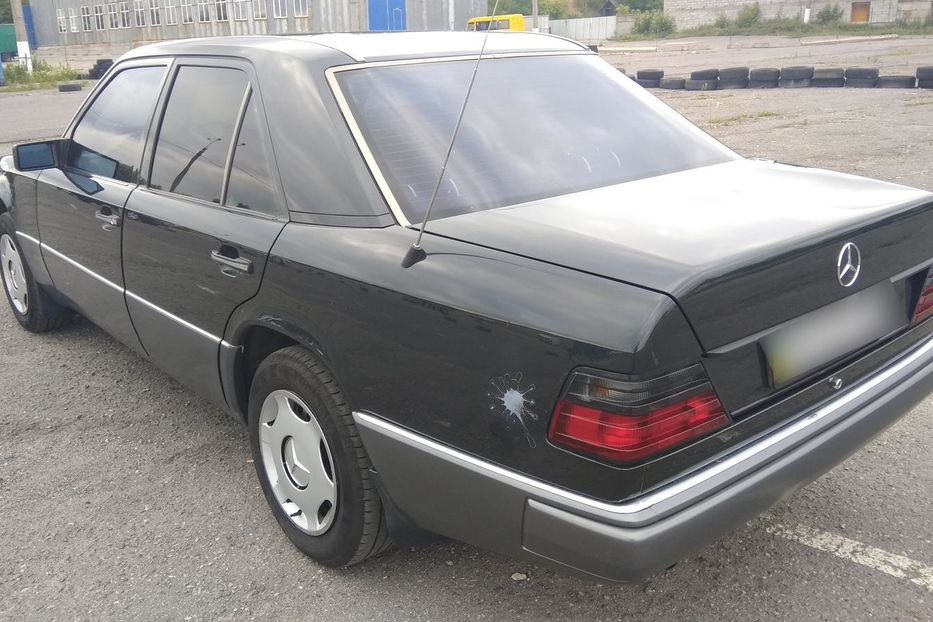 Продам Mercedes-Benz E-Class E 230 1992 года в Хмельницком