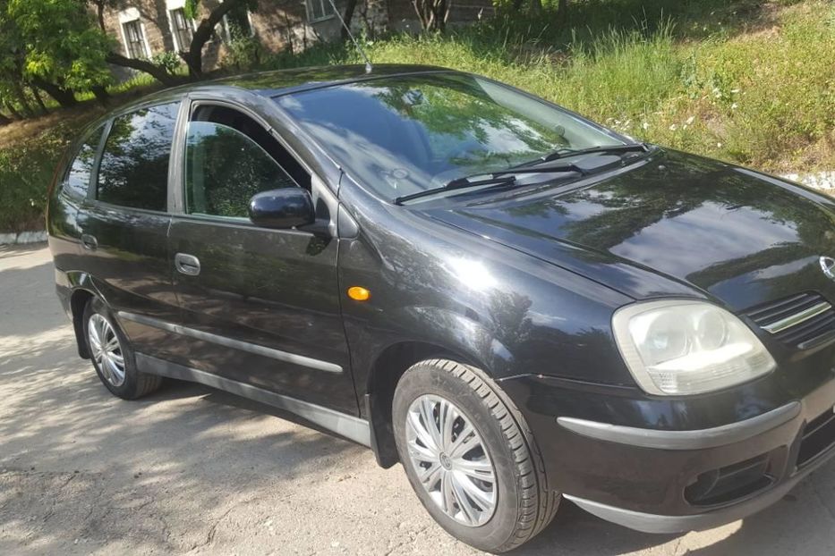 Продам Nissan Almera Tino 2003 года в г. Стаханов, Луганская область