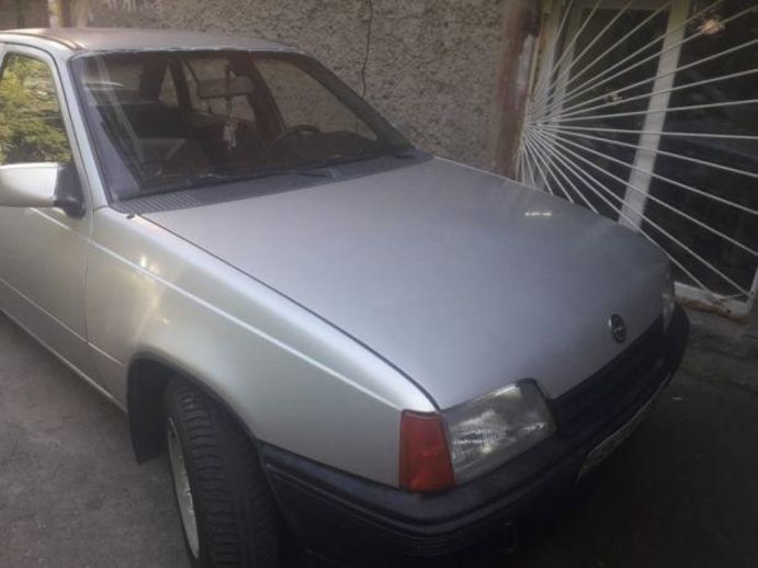 Продам Opel Kadett 1988 года в Хмельницком