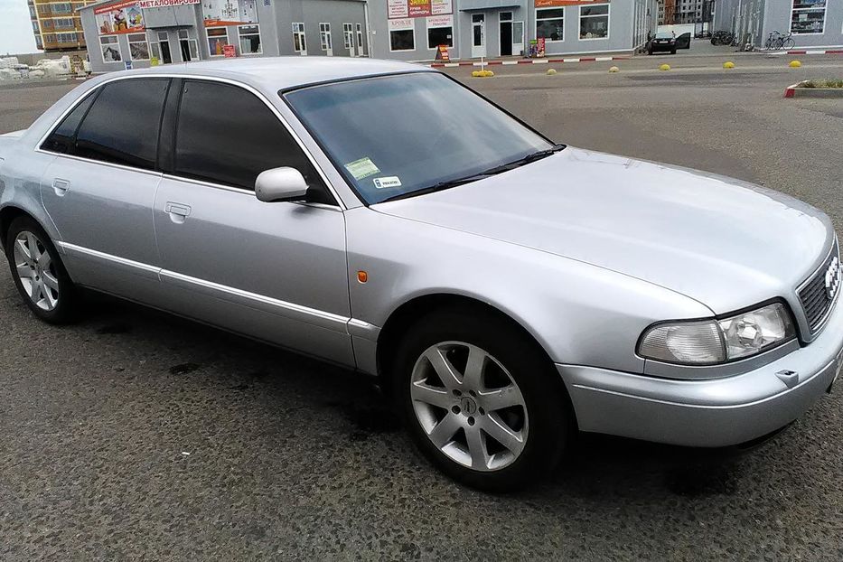 Продам Audi A8 2.5TDI 1998 года в Одессе