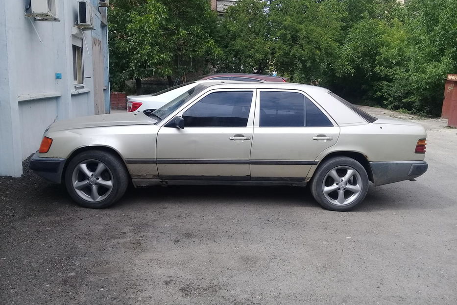 Продам Mercedes-Benz 230 Mercedes w124 230e 1987 года в г. Макеевка, Донецкая область