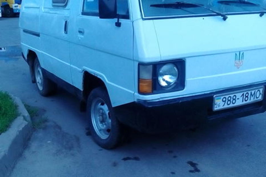 Продам Mitsubishi L 300 пасс. 1985 года в Виннице