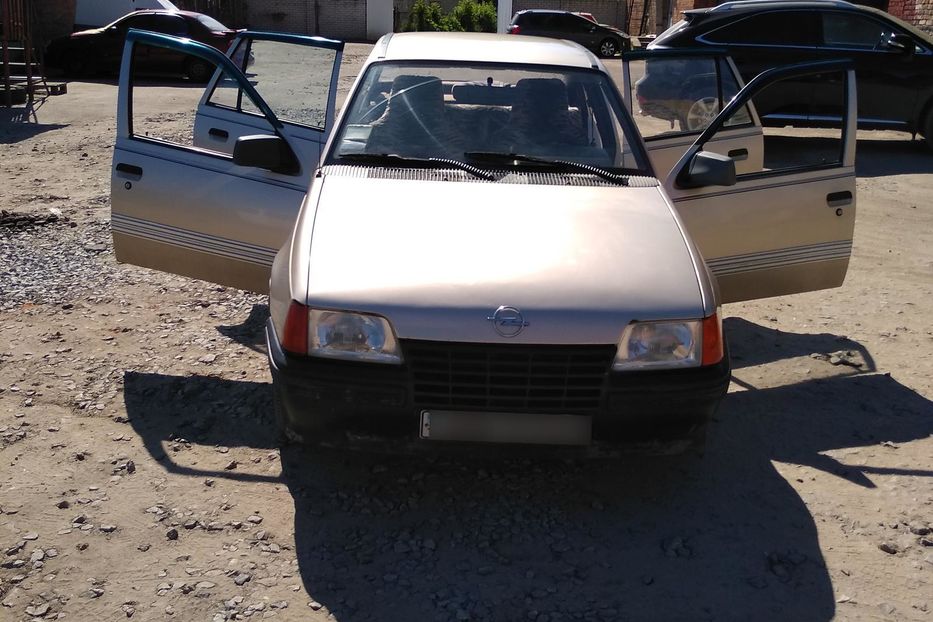 Продам Opel Kadett 1988 года в Житомире