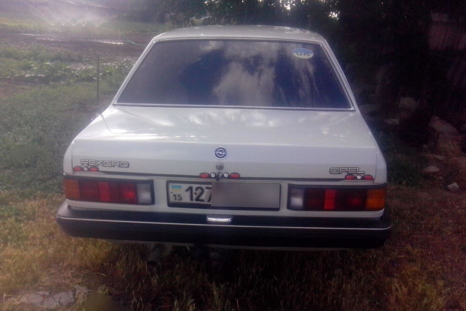 Продам Opel Rekord 1988 года в Херсоне