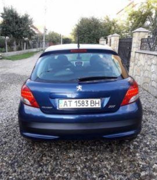 Продам Peugeot 207 5d Trend 2010 года в г. Коломыя, Ивано-Франковская область