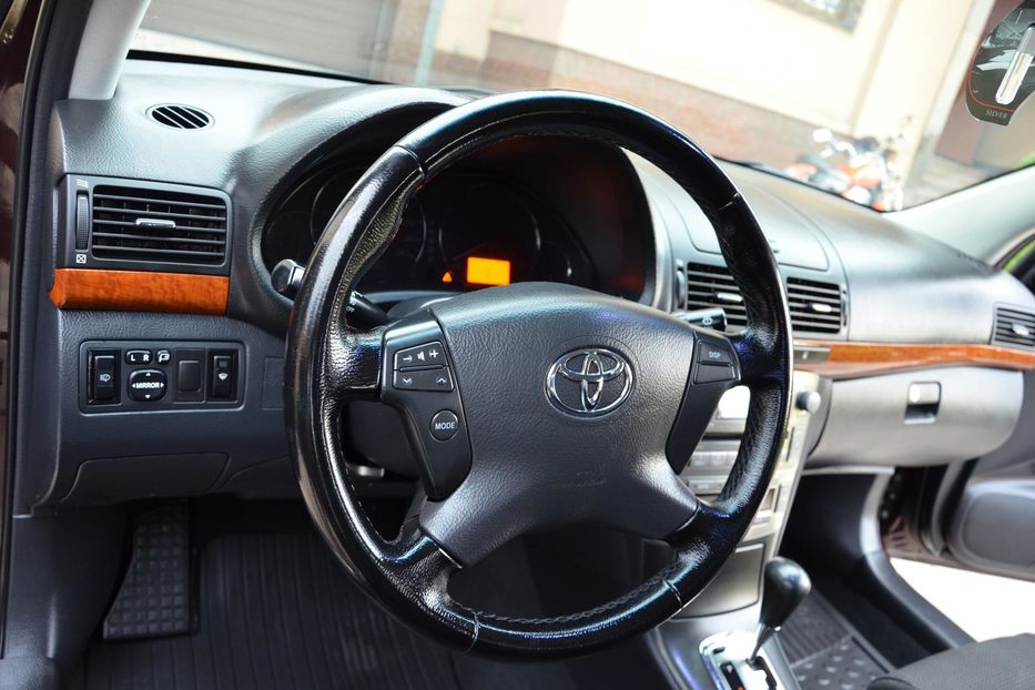 Продам Toyota Avensis Official Europe FULL 2008 года в Тернополе