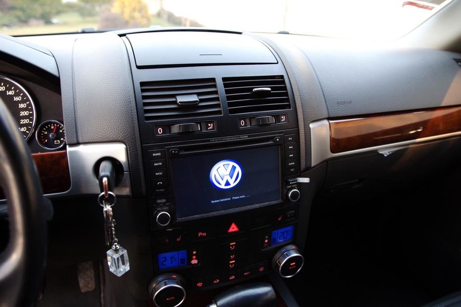 Продам Volkswagen Touareg 2005 года в Киеве