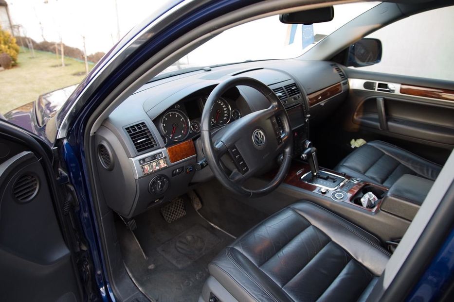 Продам Volkswagen Touareg 2005 года в Киеве